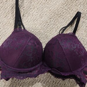 Elegant Lace Women's Bra - Purple